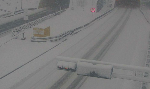 FOTO SNIJEG ZAMEO CESTU Evo kako izgleda A6 Zagreb - Rijeka