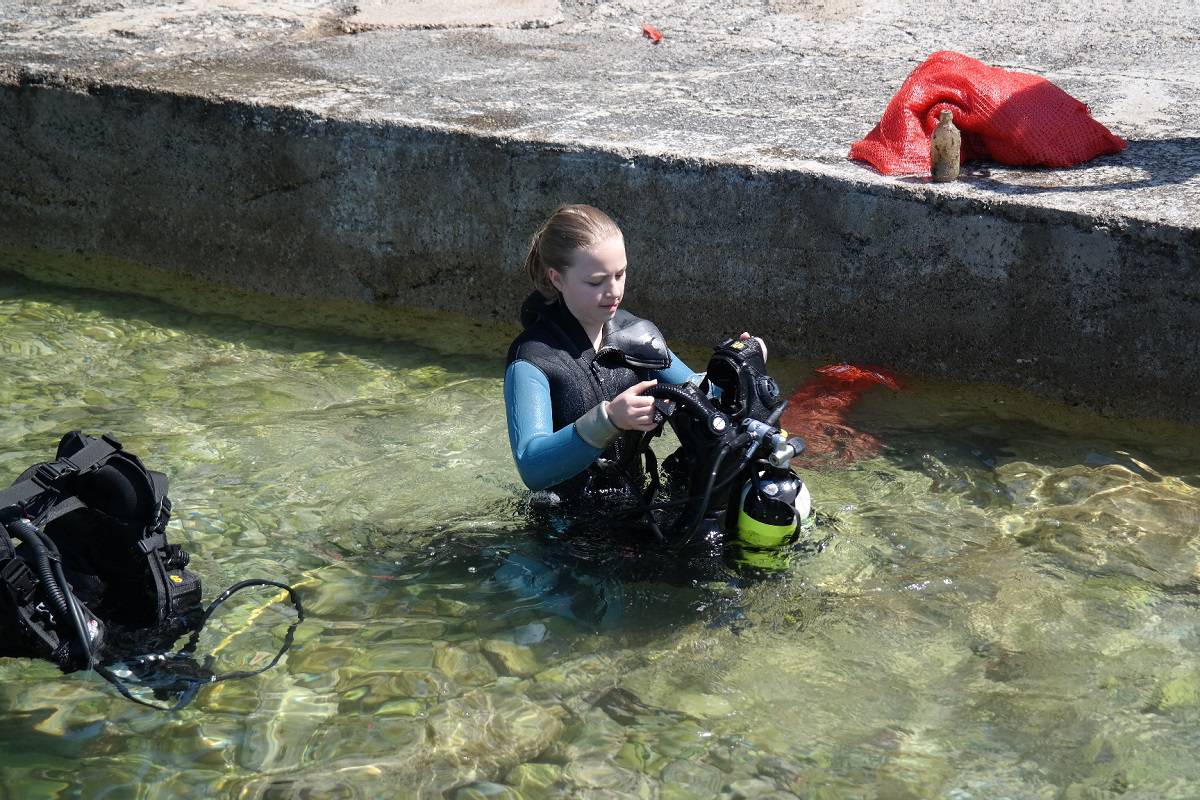 Dječja ronilačka eko-patrola očistila podmorje u Crikvenici