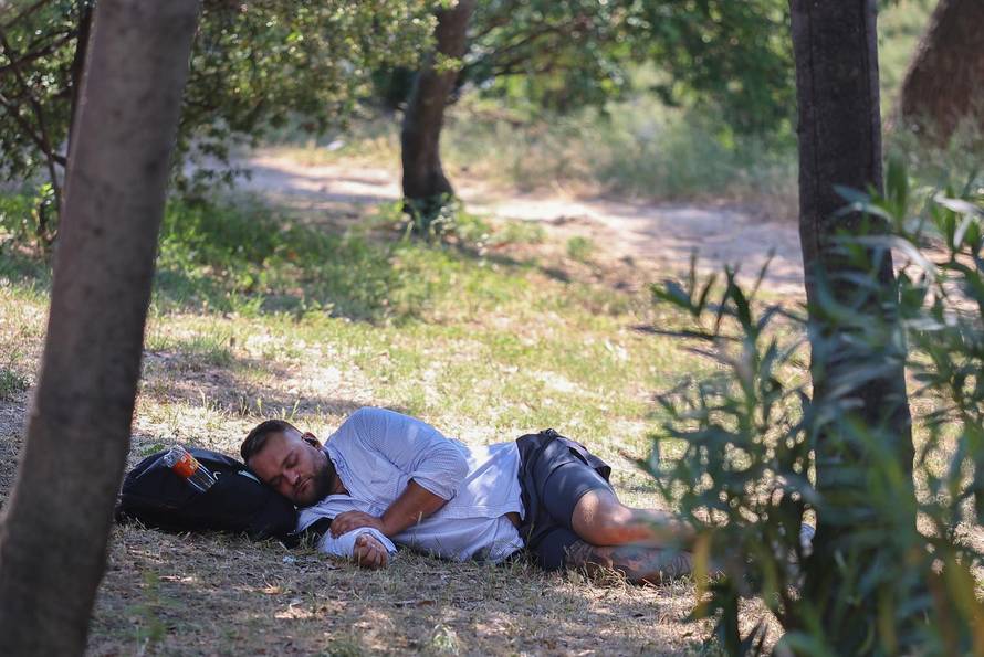 Split: 34 stupnja Celzijevih mnoge su Splićane natjerali na plaže