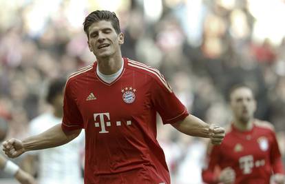 'Sedmica' Bayerna, hat-trick Gomeza; asistencija Mandže