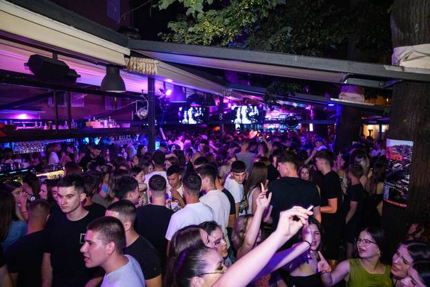 Zagreb: Koncert Maje Šuput na terasi Dišpet i Kult