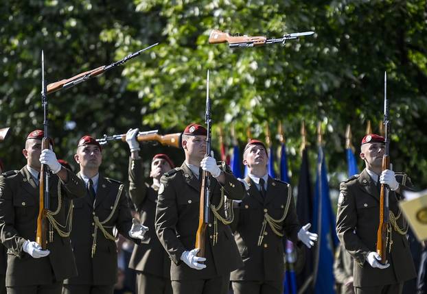 Zagreb: Vježbe prikaza sposobnosti Hrvatske vojske