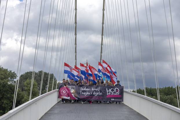 Osijek: Održan je  Hod za život