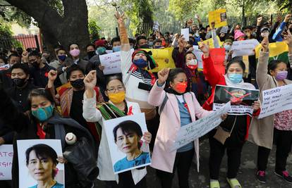 Prosvjedi u Mjanmaru: Hoćemo da vojni puč propadne!