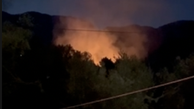 VIDEO Požar u Živogošću: 'Gori šuma koja je iznad kampa'