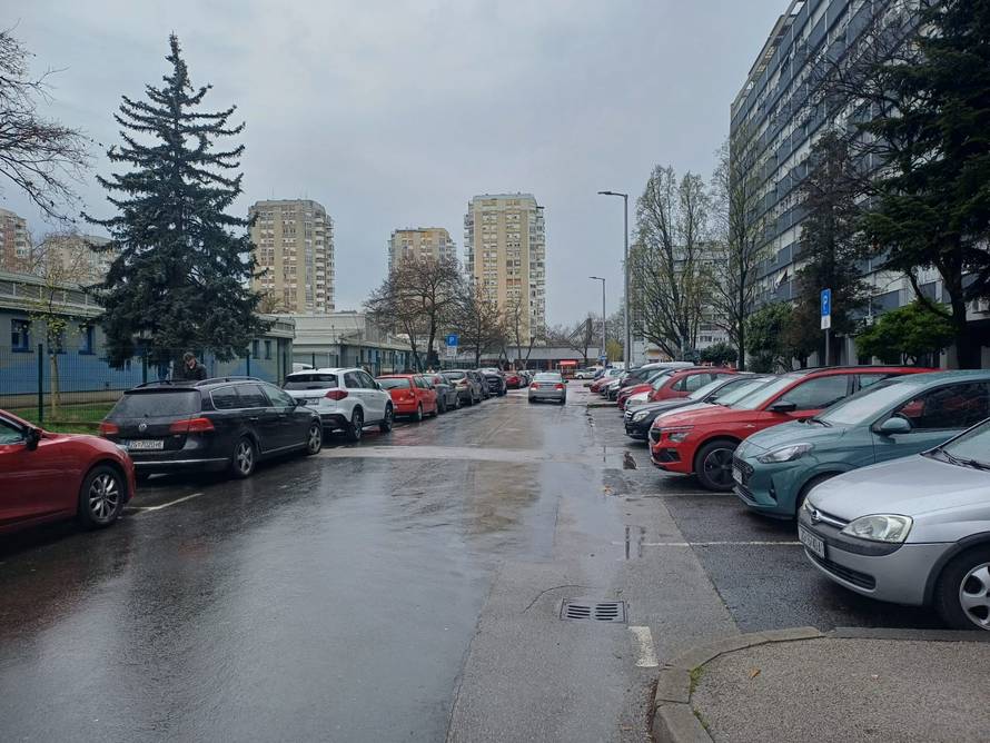 Jeziv slučaj u Zagrebu: Ovdje su oteli stariju ženu: 'Vjerojatno su je odveli tu na plac, užas jedan'