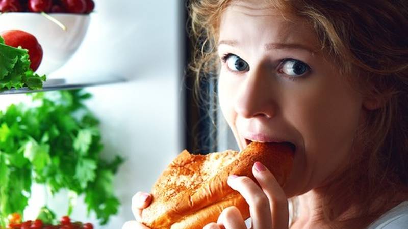 Jeste li noćni izjelica? Najbolje i najgore namirnice koje možete pojesti usred noći