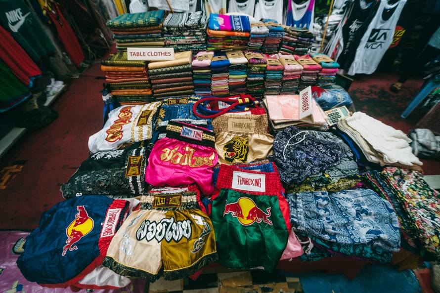 Phuket, Tajland: Od cjenkanja do masaže sa 'sretnim krajem'