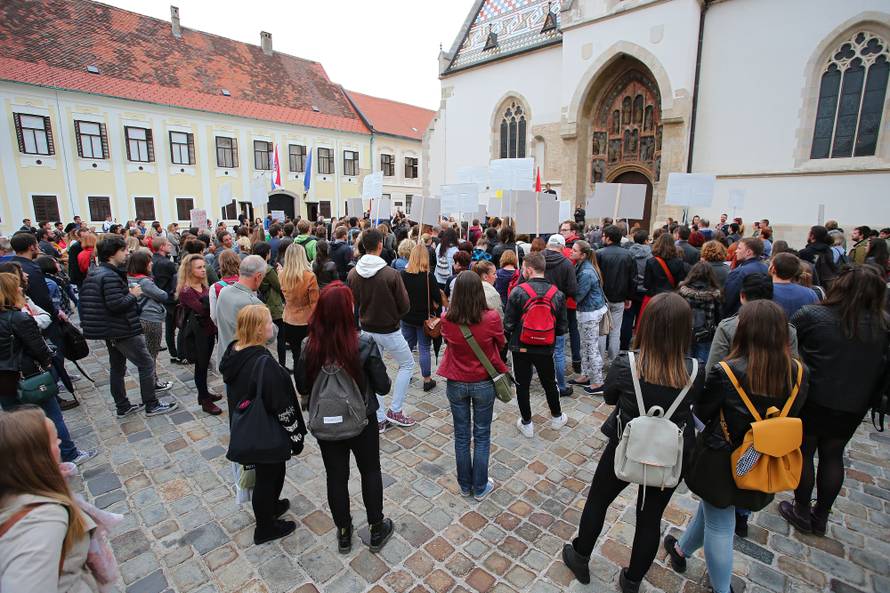 Prosvjed mladih: 'U Njemačku bih na odmor, a ne na bauštelu'