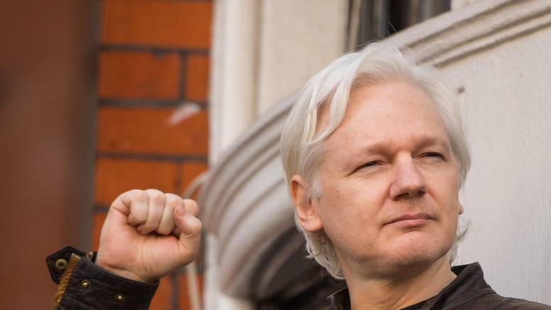 Vrhovni sud povukao odluku: Assangea ipak moraju izručiti