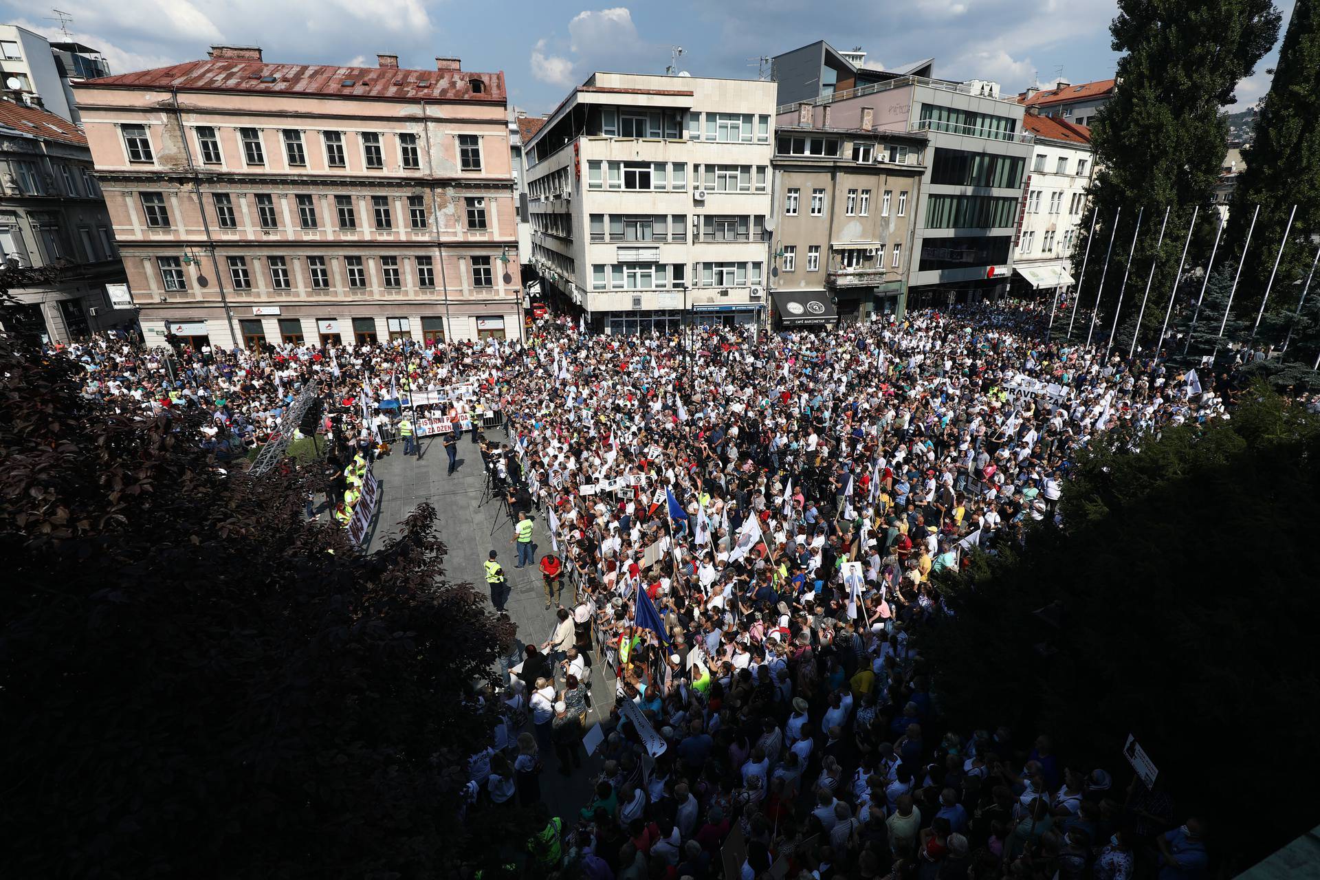 Prosvjed za Dženana Memića i Davida Dragičevića u Sarajevu