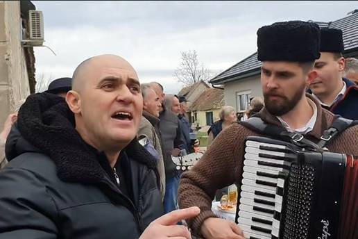 Dabro je bio na popisu bira&ccaron;a u Od&zcaron;aku, poznanici: 'Obitelj s maj&ccaron;ine strane je &ccaron;estita srpska'