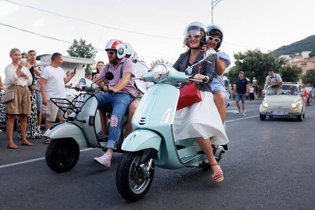 Manifestacija RetroOpatija