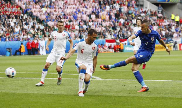 Czech Republic v Croatia - EURO 2016 - Group D