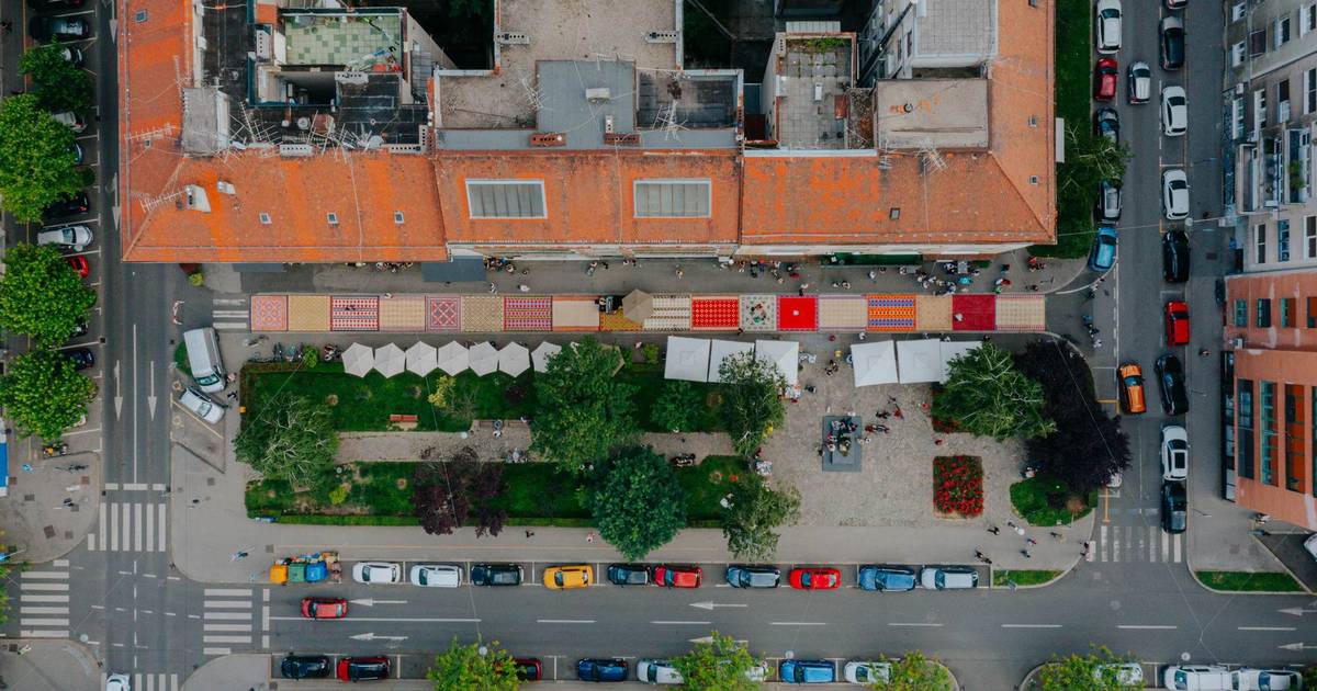 Umjetnik koji je oslikao ‘Malu Martićevu’: Još me bole leđa, radili smo po 15 sati dnevno Umjetnik koji je oslikao ‘Malu Martićevu’: Još me bole leđa, radili smo po 15 sati dnevno