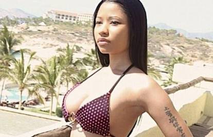 Nicki Minaj skinula se u badić i pokazala svoje 'tijelo za plažu'