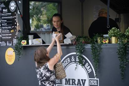 FOTO Počeo Food truck festival u Zagrebu - delicije za svačiji ukus