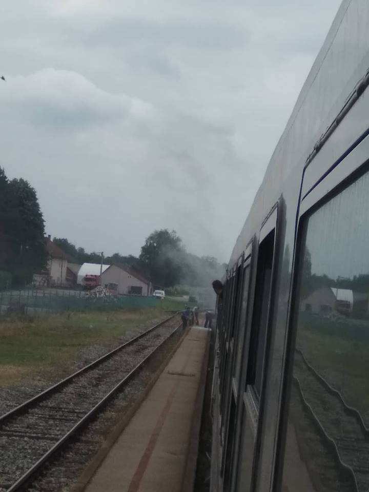 Bukuno požar u vagonu vlaka koji vozi iz Osijeka u Zagreb