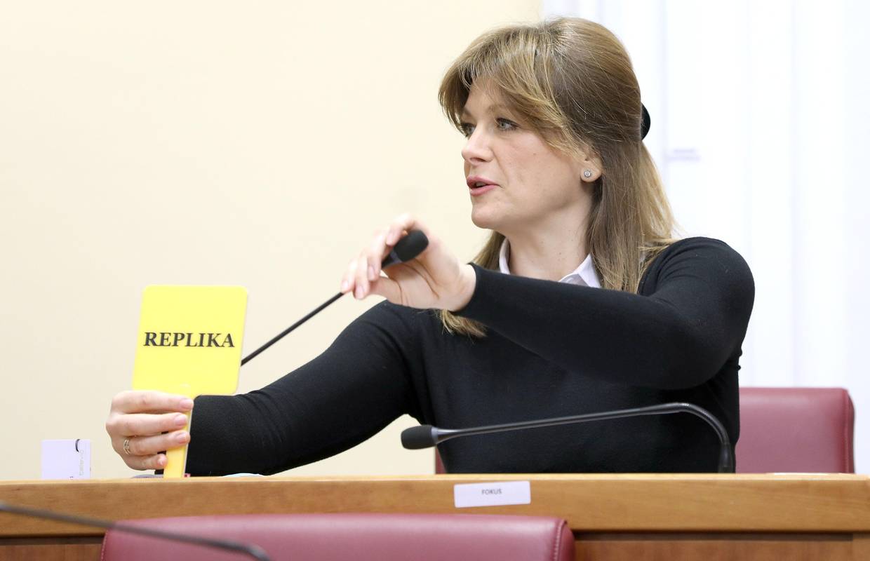 'Bahati ste jer se panično bojite razotkrivanja vaše korupcije i kako blokirate rad pravosuđa'