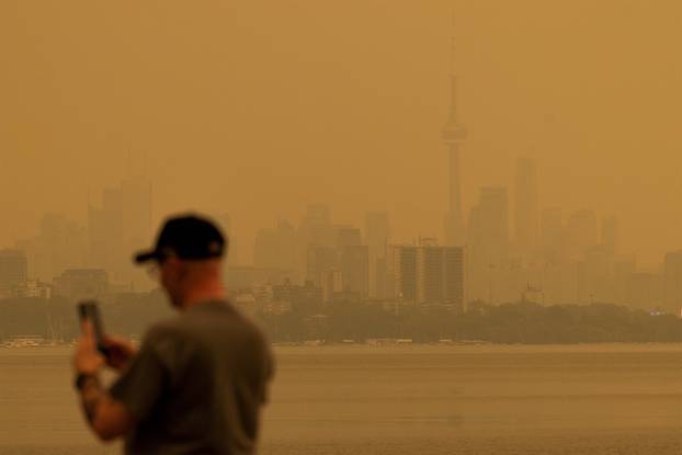 Wildfire smoke in Ontario