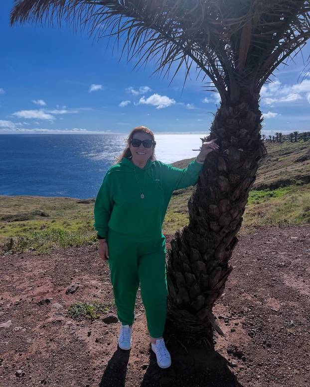 FOTO Mama Cristiana Ronalda nosi komplet od samo 17,99 €