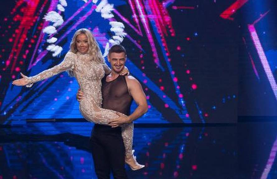 Sandi u 'Supertalentu' ostvario želju Maji Šuput: 'Mužu ovoliko ne vjerujem. Koju snagu imaš'
