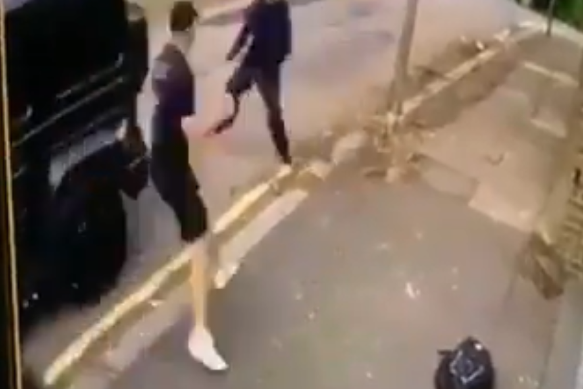 Napali su Özila nožem! Sead Kolašinac spasio mu je život