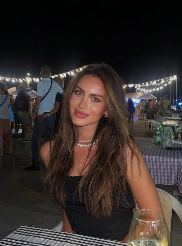 FOTO Pet ambicioznih Slavonki traži 'Gospodina Savršenog'