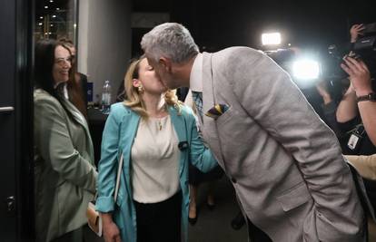 U sjeni crnog vina i rezultata Hajduka: Evo kako je bilo u stožeru Marije Selak Raspudić