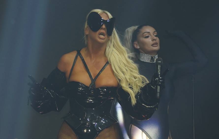 Beograd: Jelena Karleuša za doček pravoslavne Nove godine nastupila u klubu X.O.