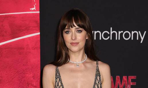 Dakota Johnson pojavila se u haljini koja malo toga sakriva