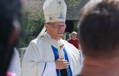 Nadbiskup Hranić: Djeca se ne rađaju zbog komotnih roditelja