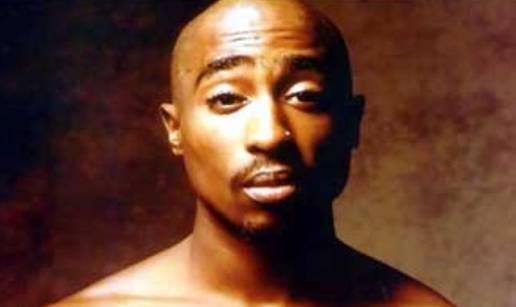 Sin Sugea Knighta tvrdi: Tupac je živ i uskoro objavljuje album