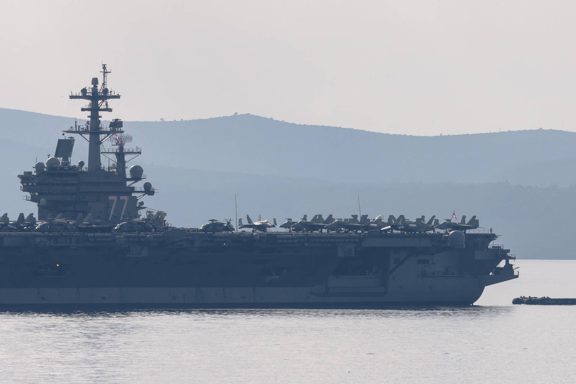 U Split uplovio najveći američki nosač aviona USS George H.W. Bush