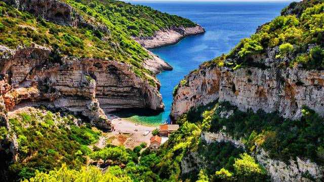 Tamo svi želimo biti ovog ljeta:  Ovo su najljepše plaže u Europi