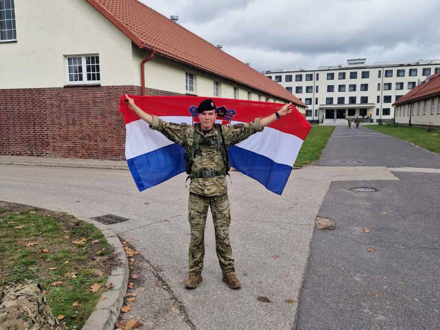 30 kilometara u punoj opremi: Hrvatski vojnici briljirali na  jednom od najtežih natjecanja