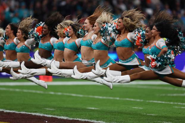 NFL - Miami Dolphins v Washington Commanders