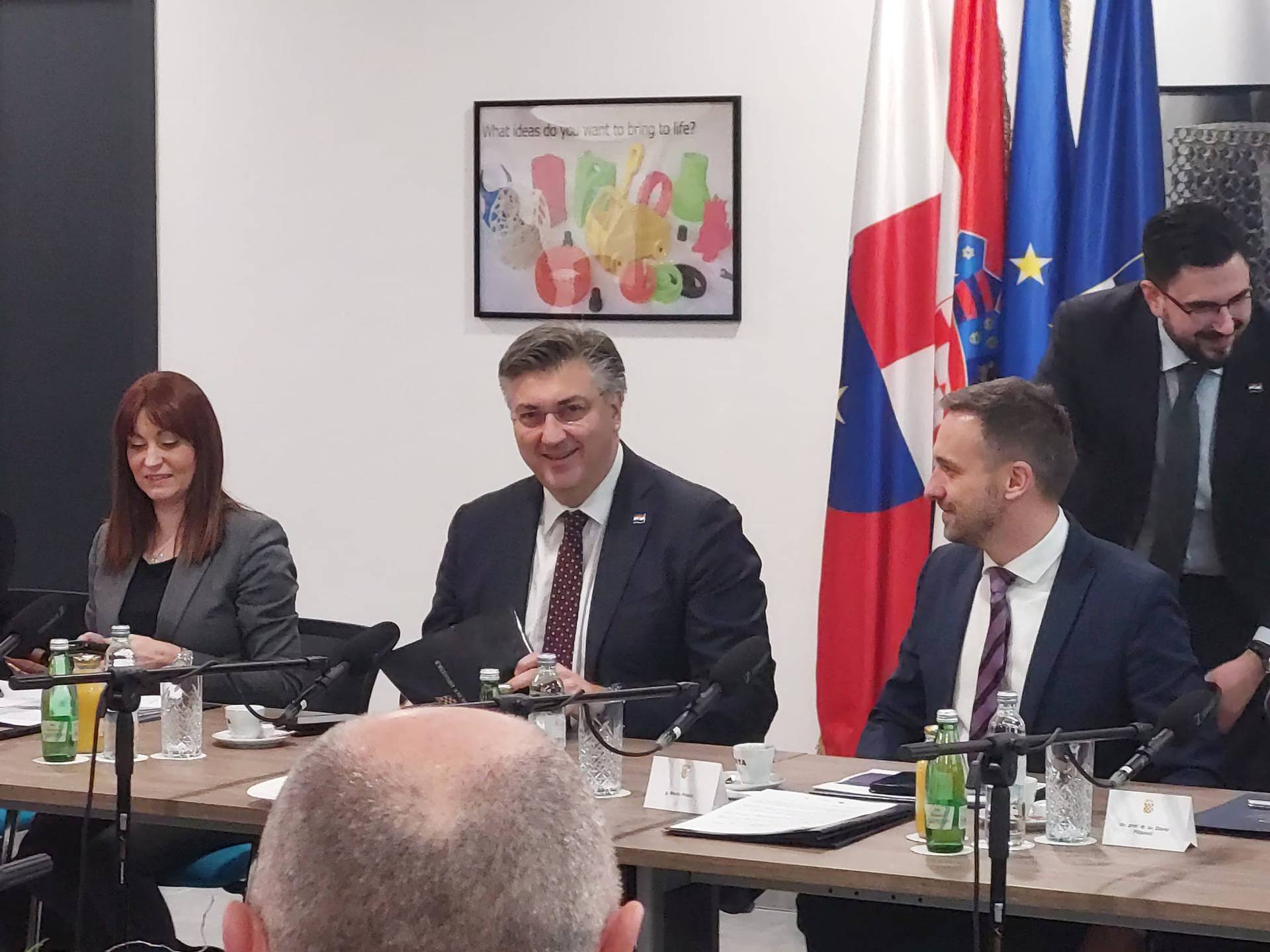 Plenković i ministri u Čakovcu na sastanku sa županima