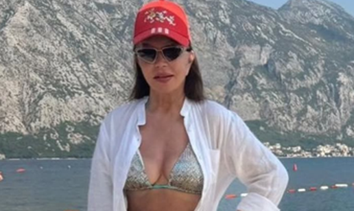 FOTO Neda Ukraden (74) bacila fanove u trans fotkom u bikiniju