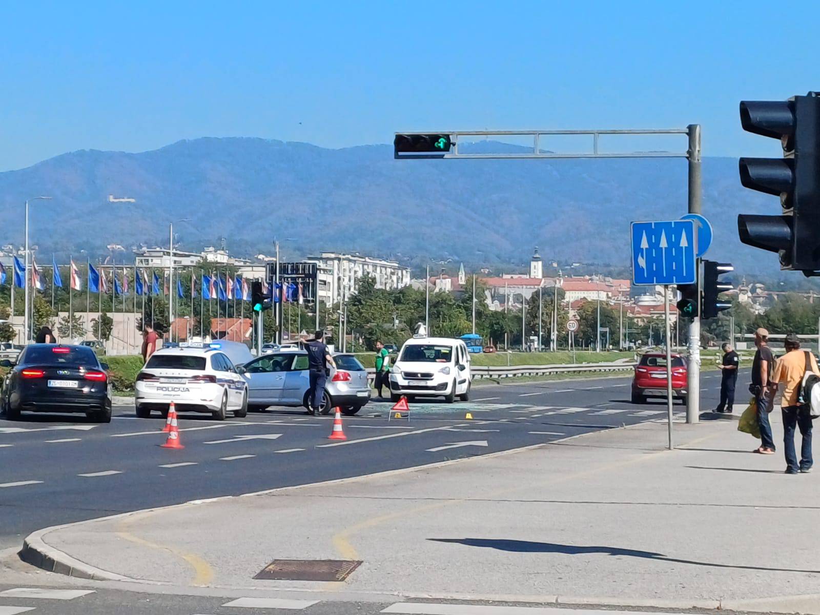 VIDEO Sudar na Mostu mladosti u Zagrebu: 'Vidio sam kako netko leži u krvi na boku...'