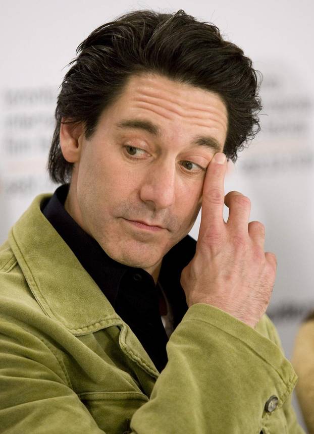 Toronto: Toronto film festival, film Love and Other Impossible Pursuits