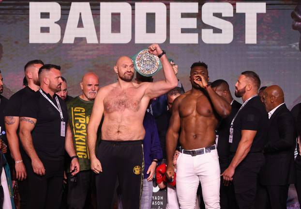 Tyson Fury & Francis Ngannou Weigh-in