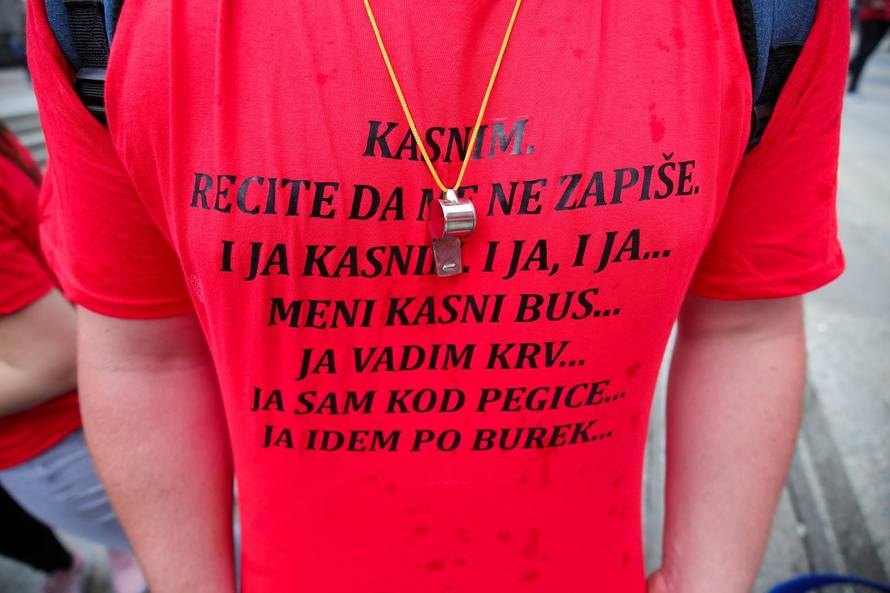 Unatoč zabrani učenici se na Trgu bana Jelačića okupljaju za norijadu