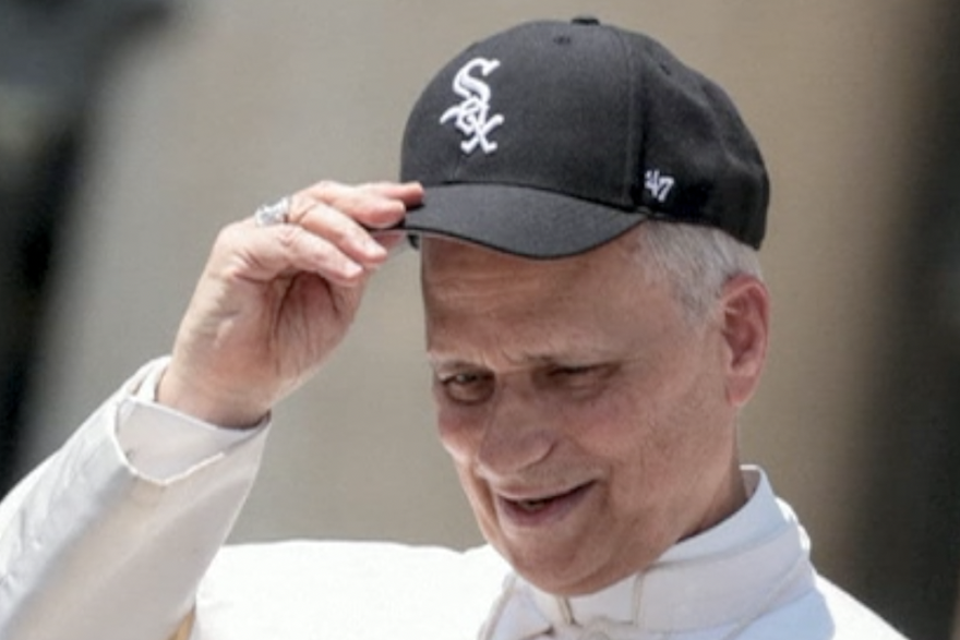 Papa Leo pokazao podršku White Soxima, nosio timsku kapu na događaju u Vatikanu