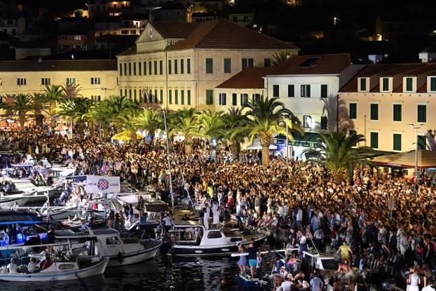 Vela Luka, 29.07.2025 - Koncert Trag u beskraju u spomen na Olivera Dragojevica