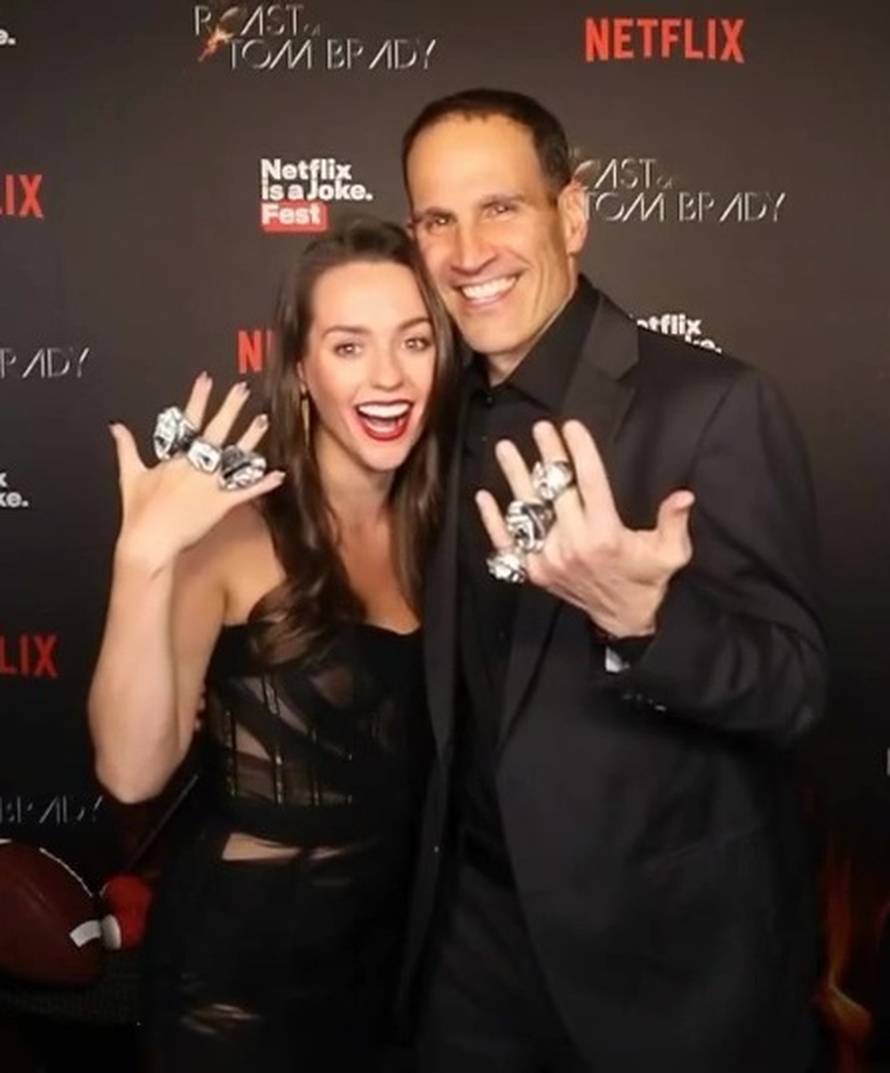 Bill Belichick zaručio se s 49 godina mlađom djevojkom?