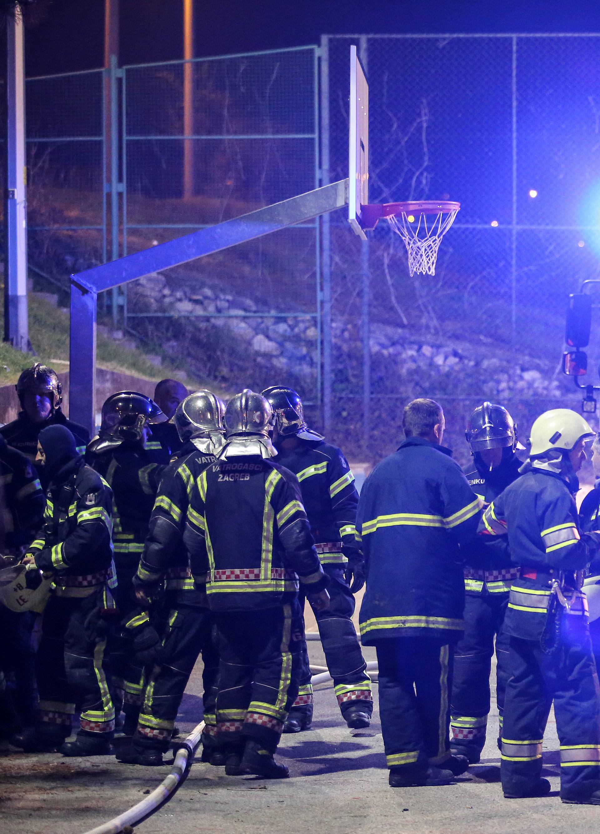 Buknuo požar u školi Vidovec: Vatra je krenula iz kotlovnice