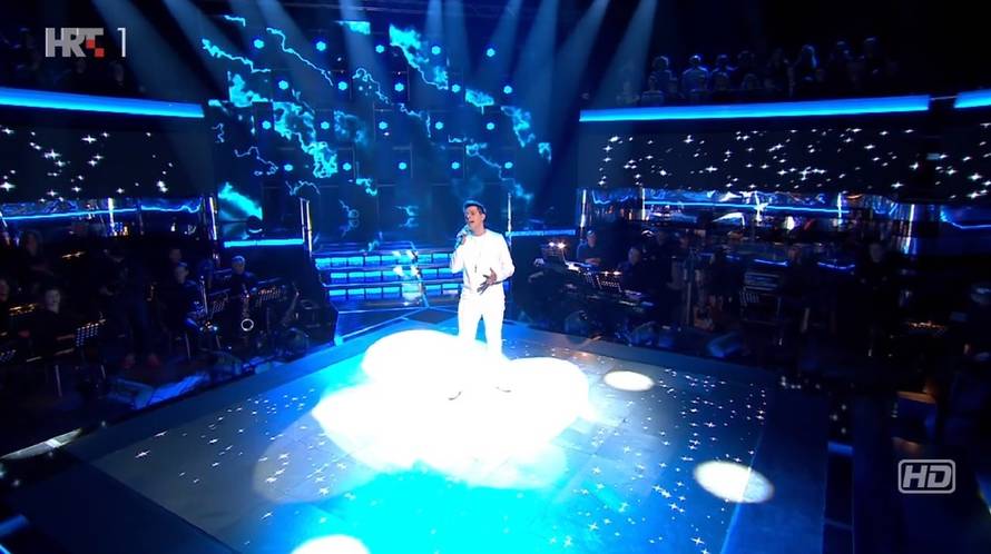 Roko na hrvatskom i bez krila: Koja verzija pjesme je bolja?