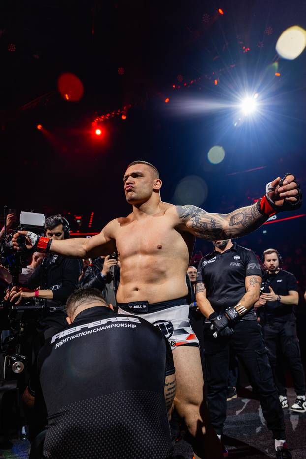 FOTO FNC ljepotice su zavladale Münchenom: Meri Goldašić, Valentina Miletić, ring djevojke