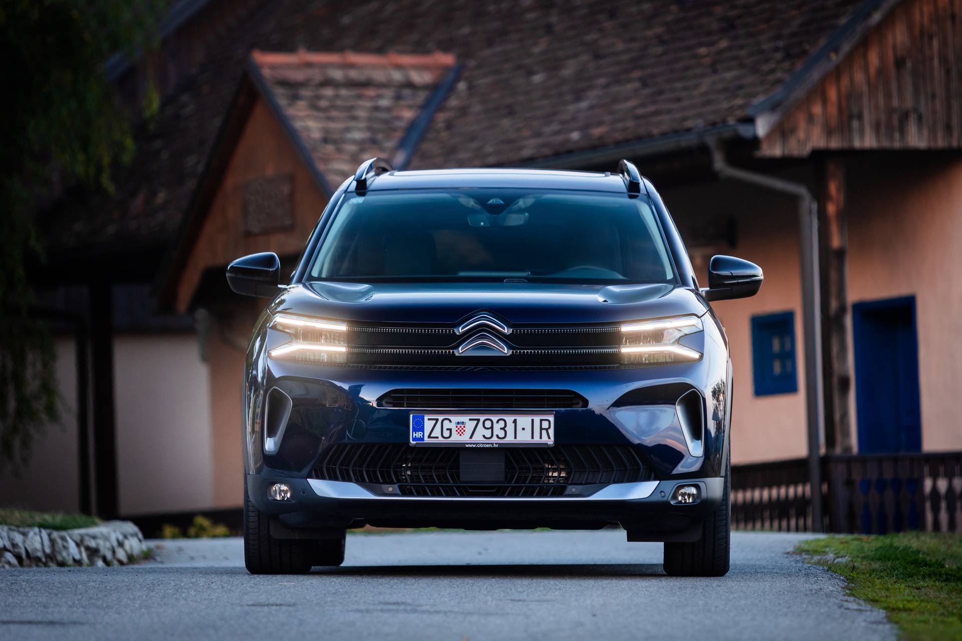 Stigao redizajnirani C5 Aircross, izgleda kao potpuno novi auto